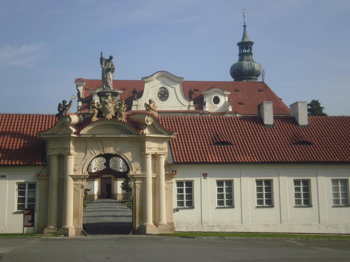 Apartricanova Praga Exterior foto